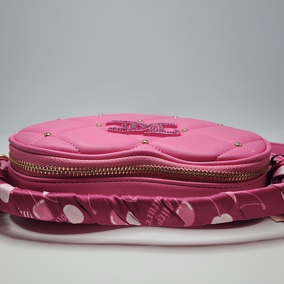 Juicy Couture Pink Quilted Heart Crossbody Bag NWT Gold Studs & JC Logo - Picture 8 of 10